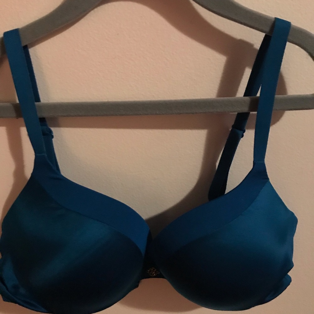 Victoria Secret Very Sexy Push Up 34B